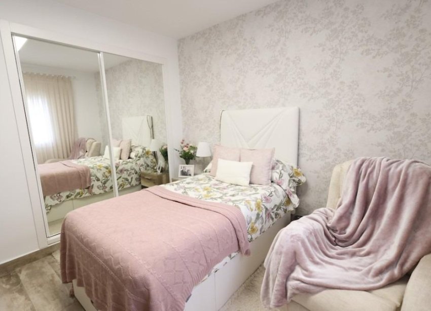 Reventa - Villa - San Miguel de Salinas - Las filipinas