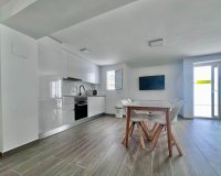 Reventa - Villa - San Miguel de Salinas - Las filipinas