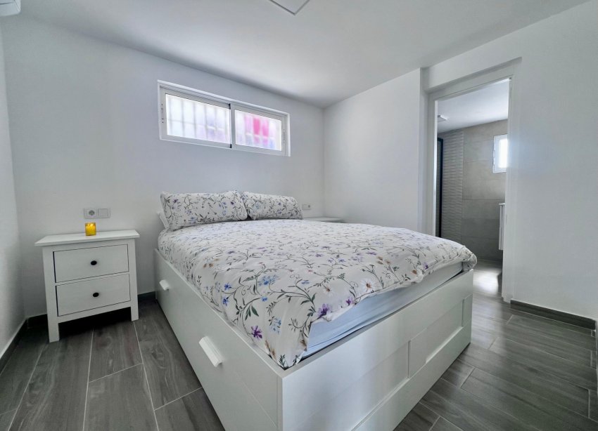 Reventa - Villa - San Miguel de Salinas - Las filipinas