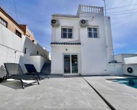 Reventa - Villa - San Miguel de Salinas - Las filipinas