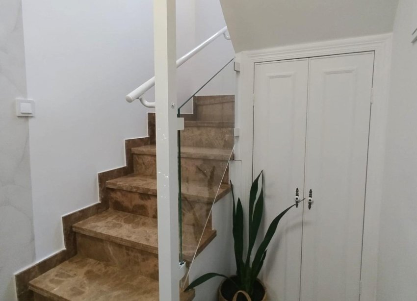 Reventa - Villa - San Miguel de Salinas - Las filipinas