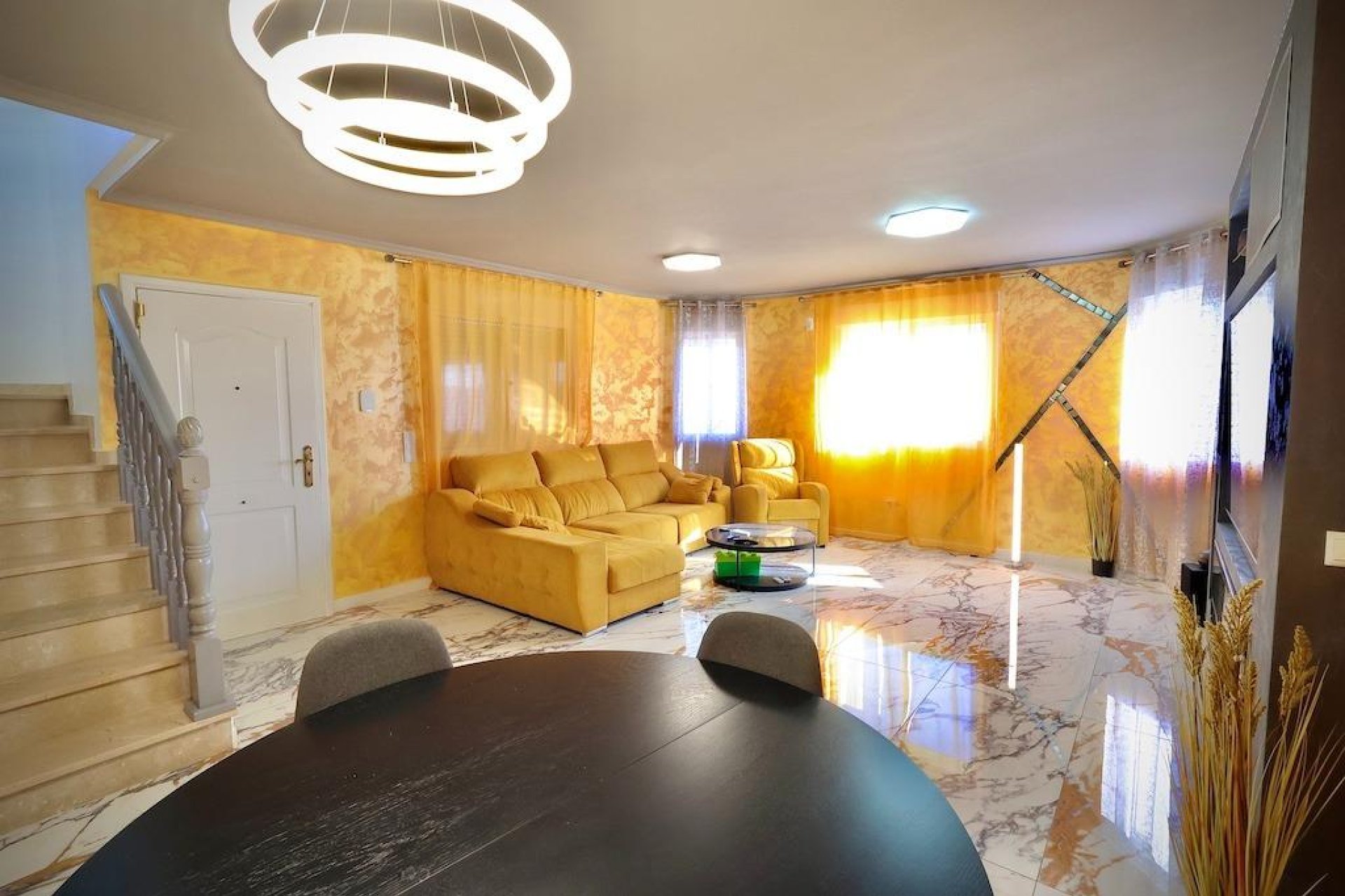 Reventa - Villa - San Miguel de Salinas - Residencial los flamencos