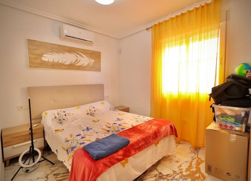 Reventa - Villa - San Miguel de Salinas - Residencial los flamencos