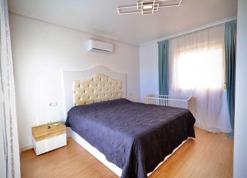 Reventa - Villa - San Miguel de Salinas - Residencial los flamencos