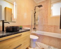 Reventa - Villa - San Miguel de Salinas - Residencial los flamencos