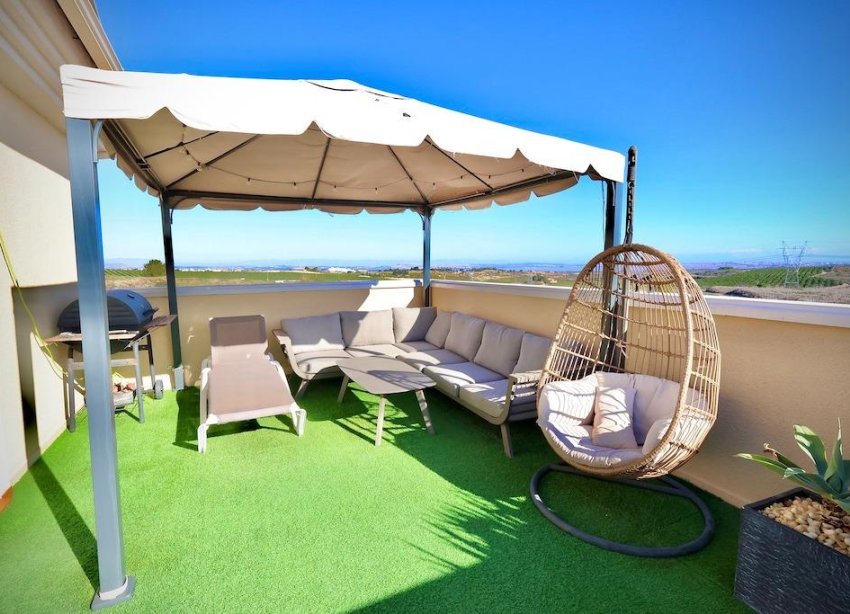 Reventa - Villa - San Miguel de Salinas - Residencial los flamencos