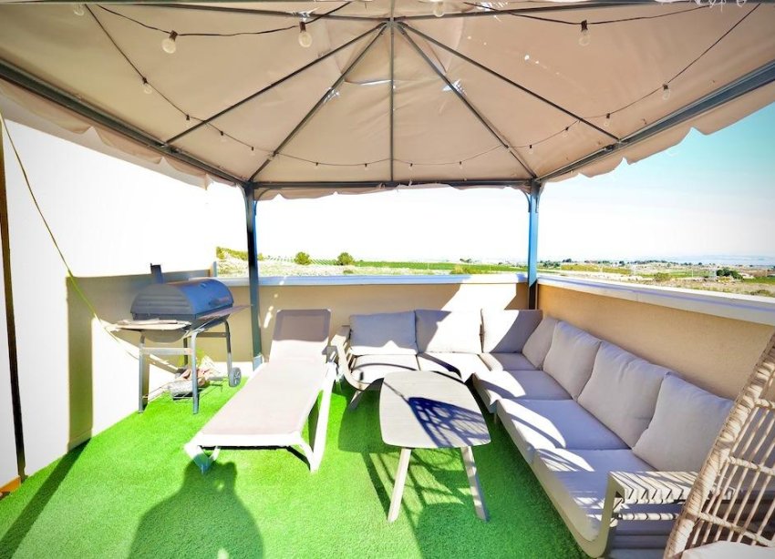 Reventa - Villa - San Miguel de Salinas - Residencial los flamencos