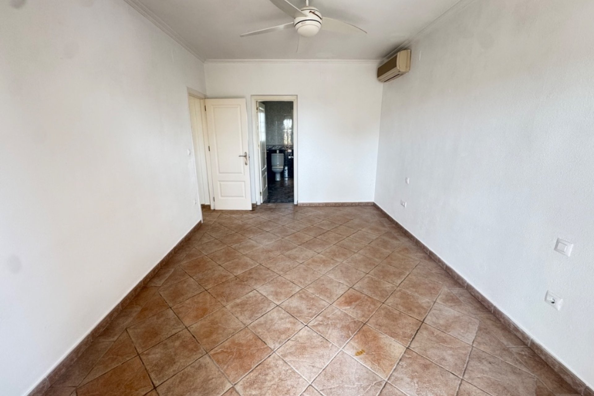 Reventa - Villa - San Miguel de Salinas - San Miguel De Salinas