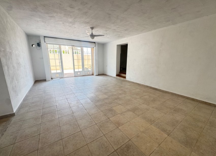 Reventa - Villa - San Miguel de Salinas - San Miguel De Salinas