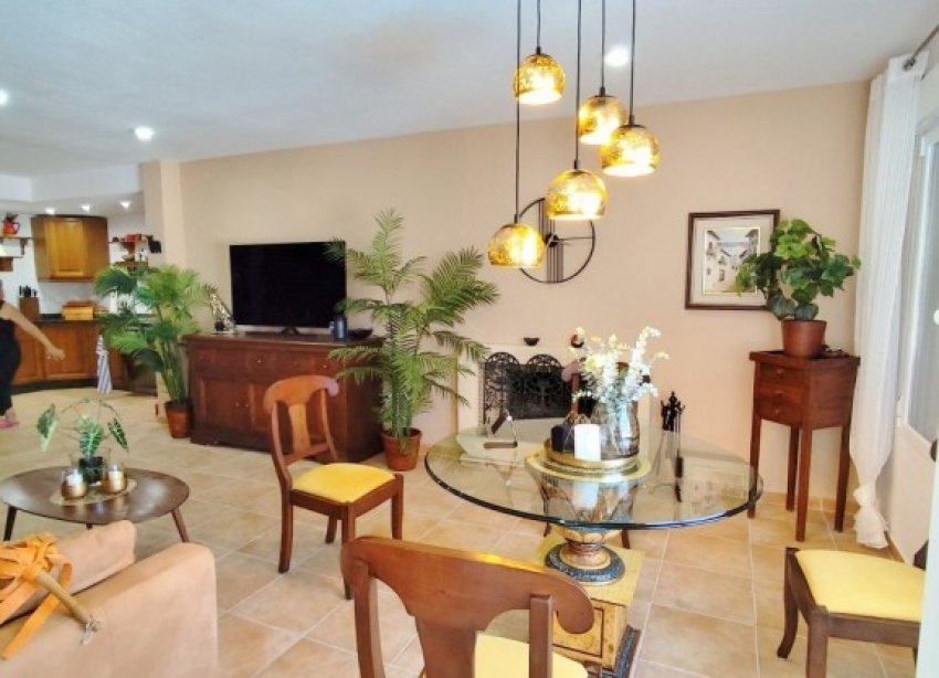 Reventa - Villa - San Miguel de Salinas