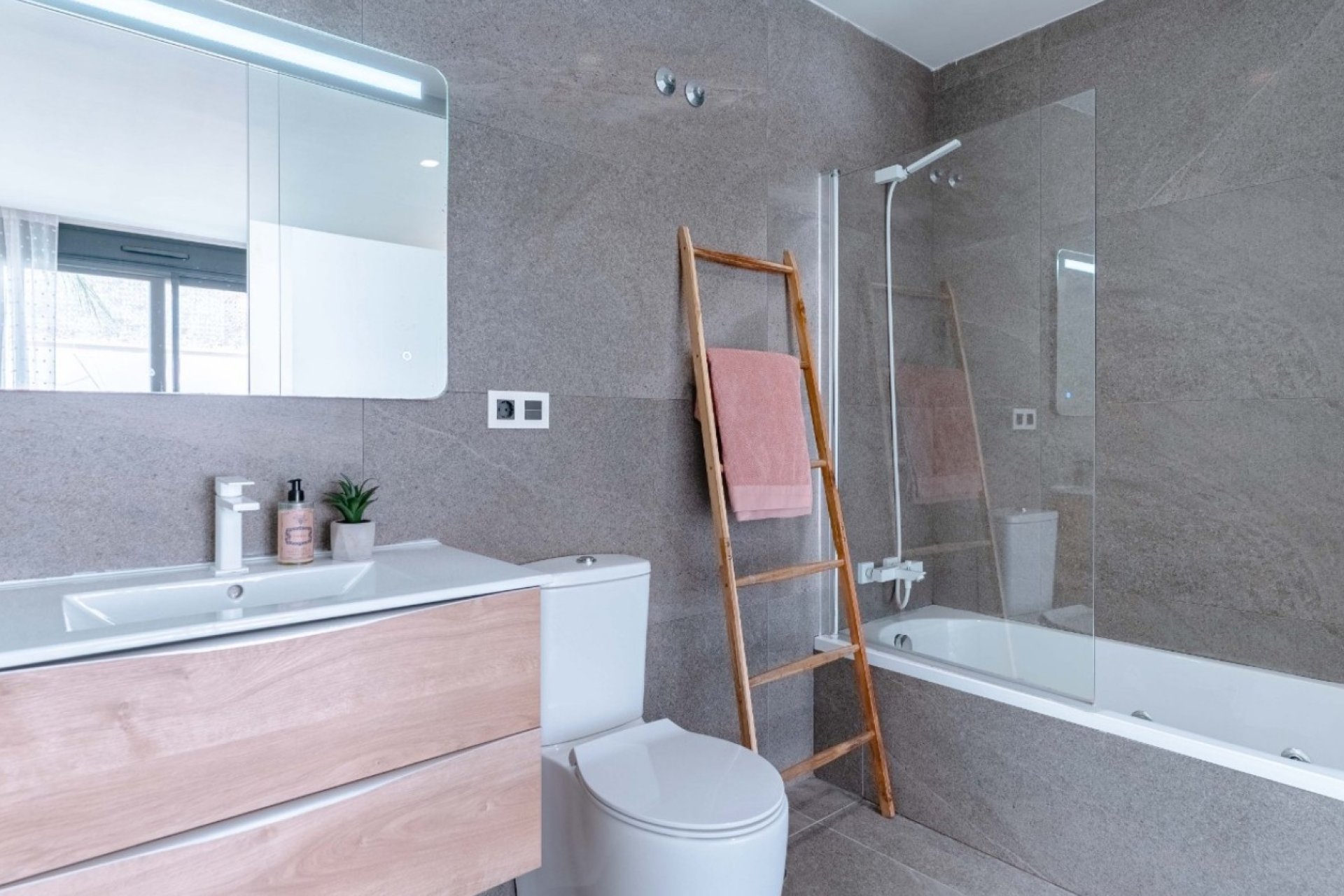 Reventa - Villa - San Miguel de Salinas