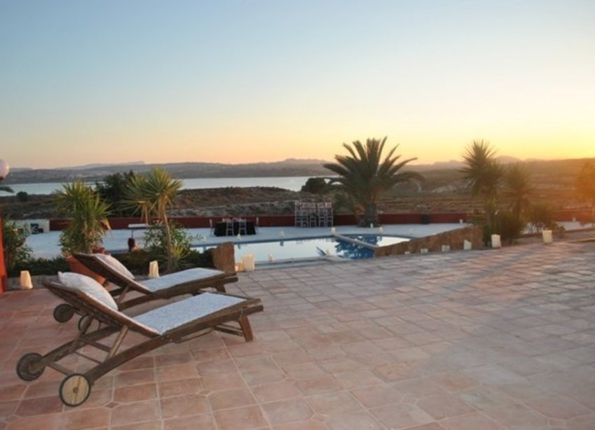 Reventa - Villa - Torremendo