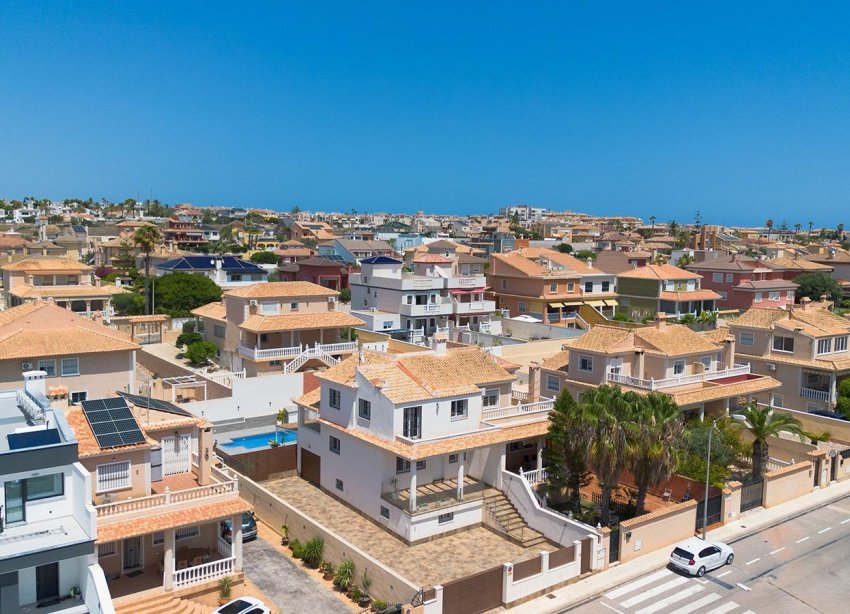 Reventa - Villa - Torrevieja - Aguas Nuevas