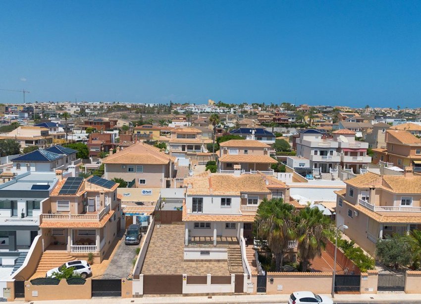 Reventa - Villa - Torrevieja - Aguas Nuevas