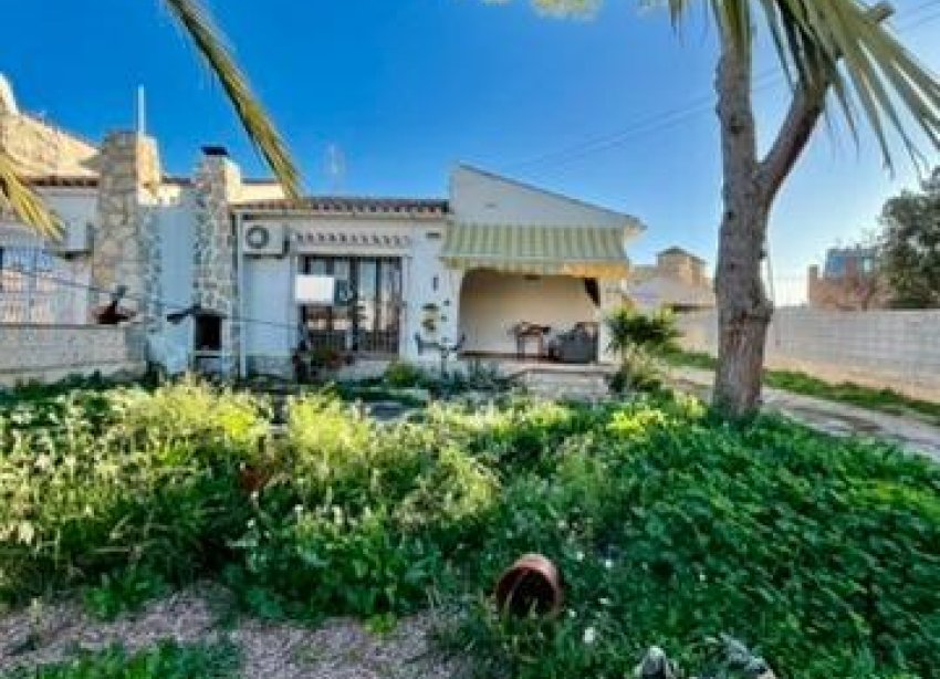 Reventa - Villa - Torrevieja - Aguas Nuevas