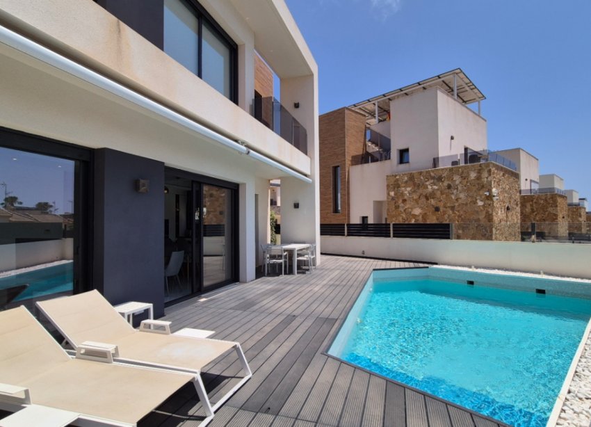 Reventa - Villa - Torrevieja - Costa Blanca