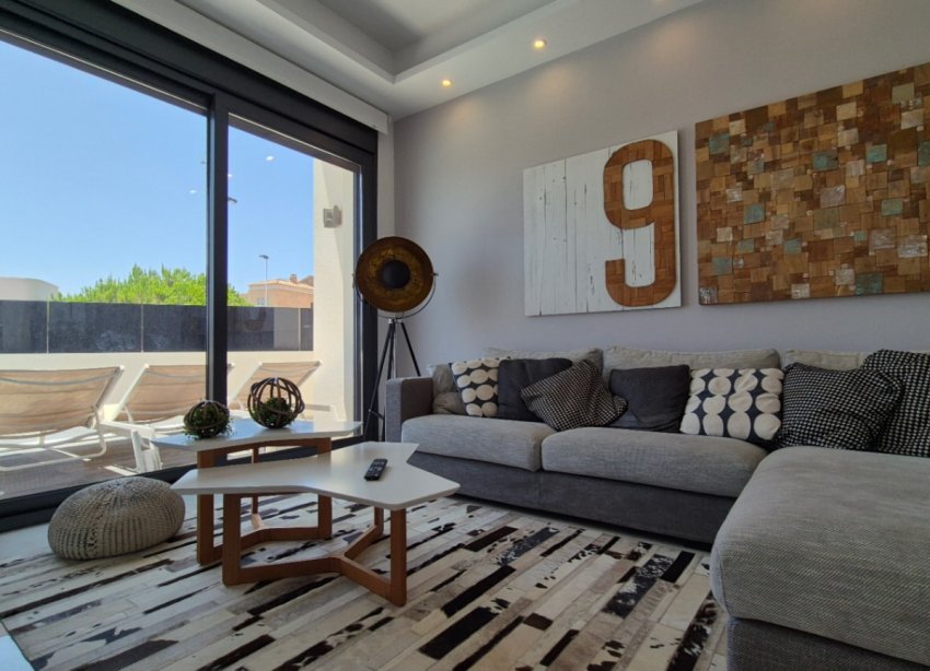 Reventa - Villa - Torrevieja - Costa Blanca