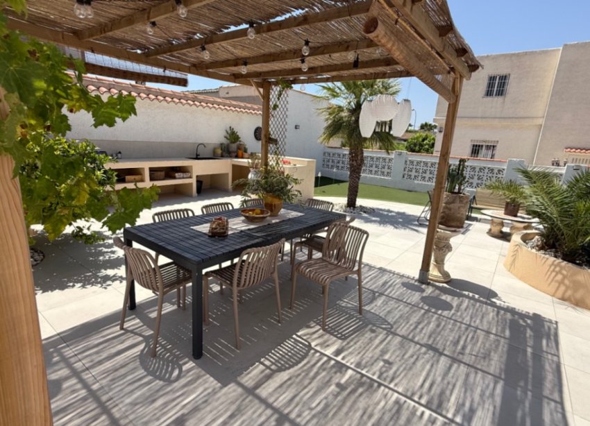 Reventa - Villa - Torrevieja - Costa Blanca