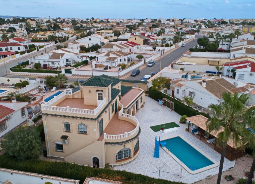 Reventa - Villa - Torrevieja - El Chaparral