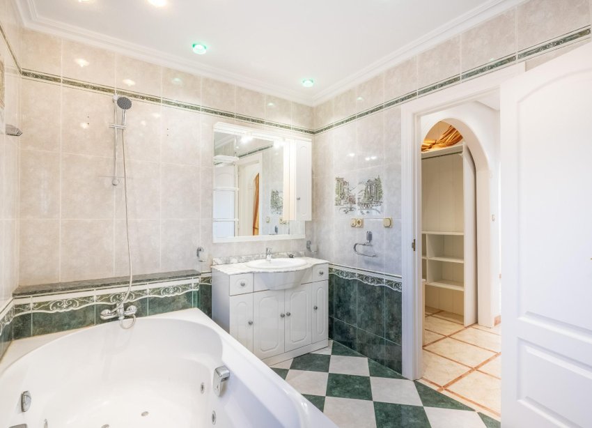 Reventa - Villa - Torrevieja - El chaparral