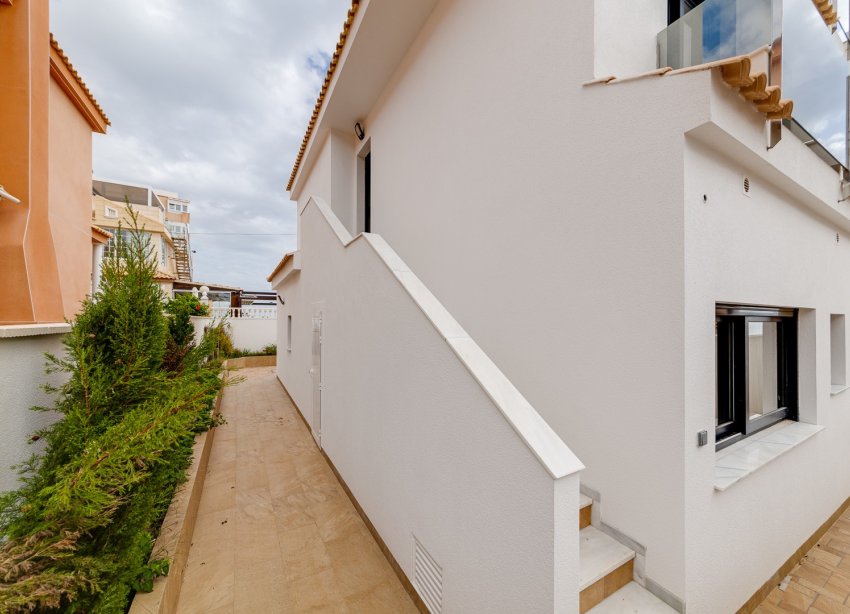 Reventa - Villa - Torrevieja - La Mata