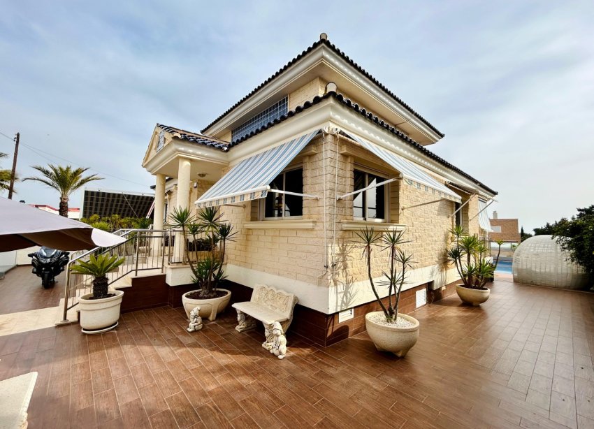 Reventa - Villa - Torrevieja - La Mata