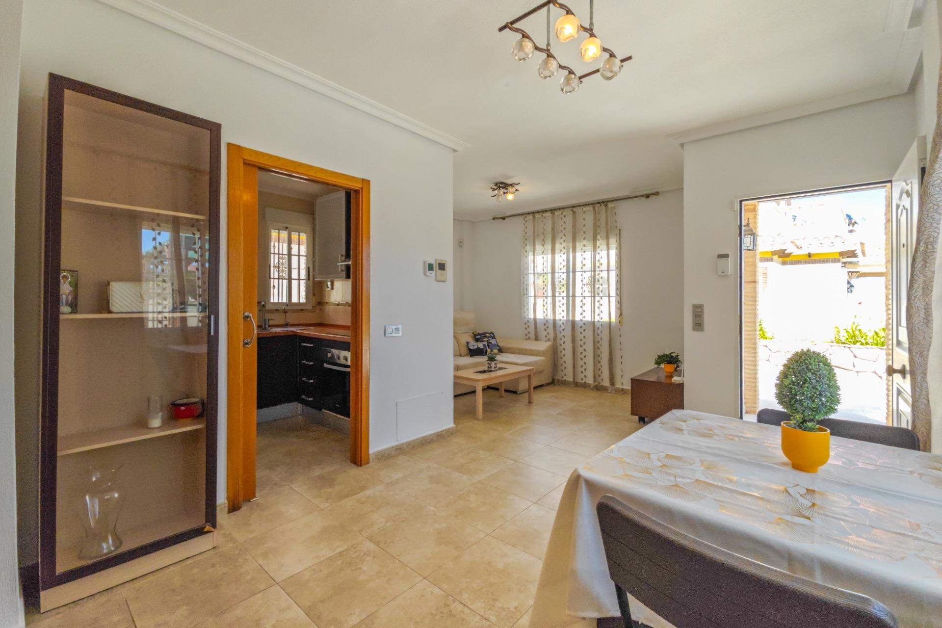 Reventa - Villa - Torrevieja - La Mata