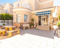 Reventa - Villa - Torrevieja - Los altos