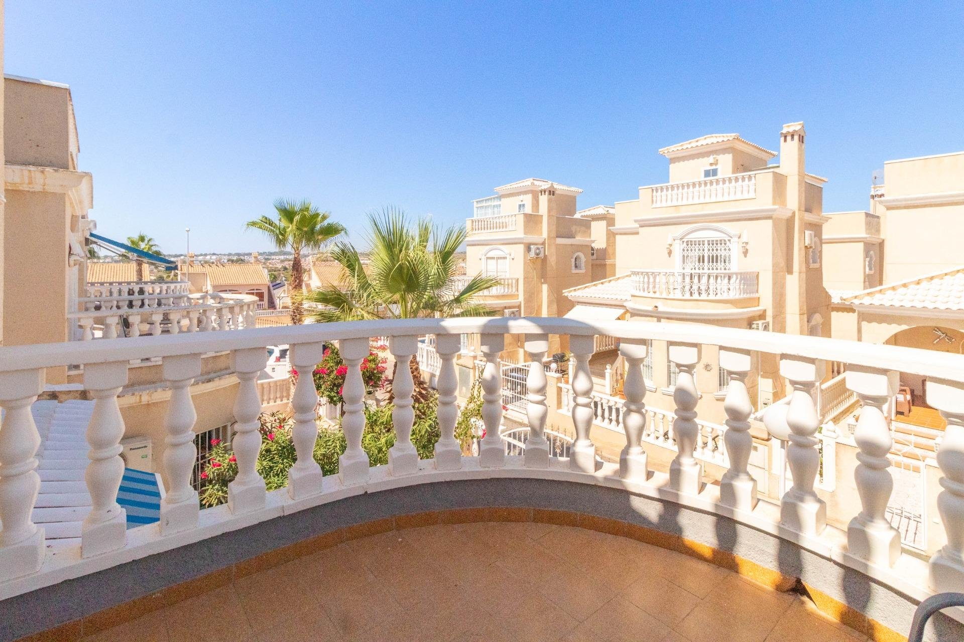 Reventa - Villa - Torrevieja - Los altos