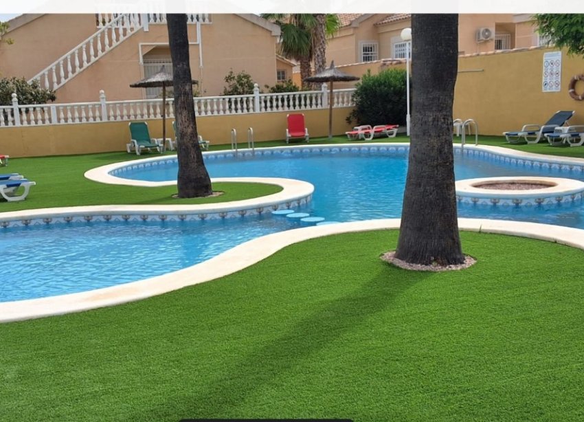 Reventa - Villa - Torrevieja - Los Altos