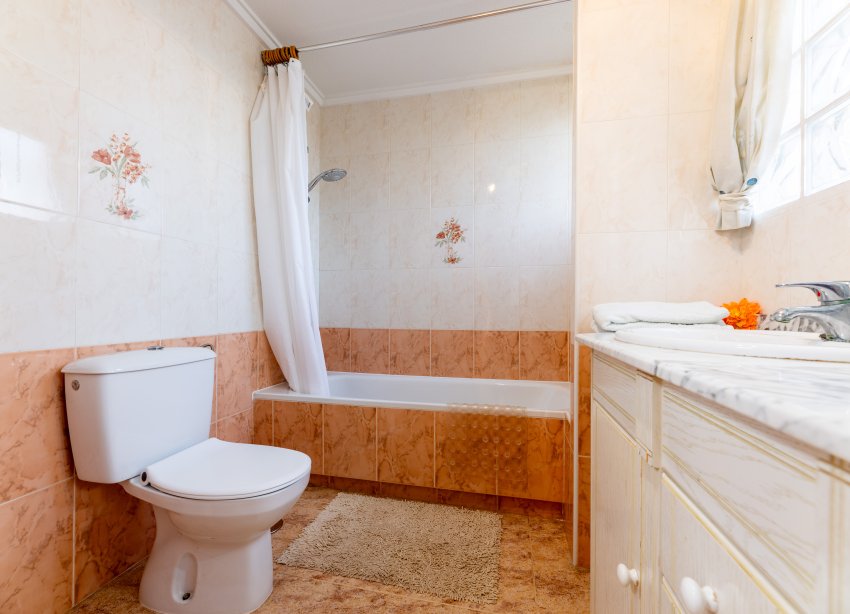 Reventa - Villa - Torrevieja - Los Altos