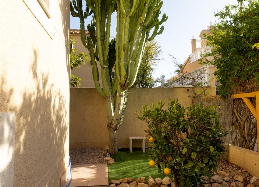 Reventa - Villa - Torrevieja - Los Altos