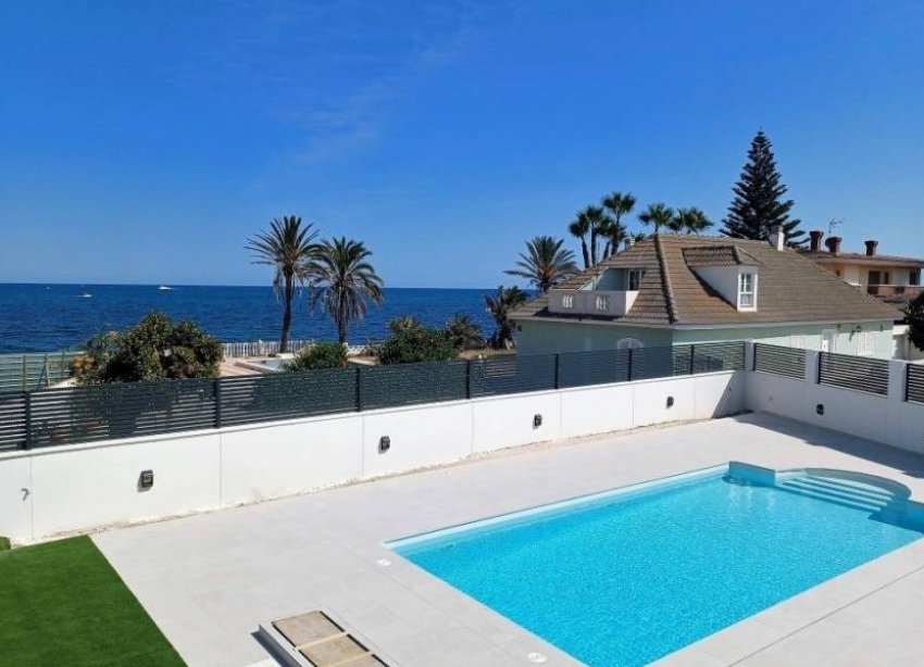 Reventa - Villa - Torrevieja - Los Balcones