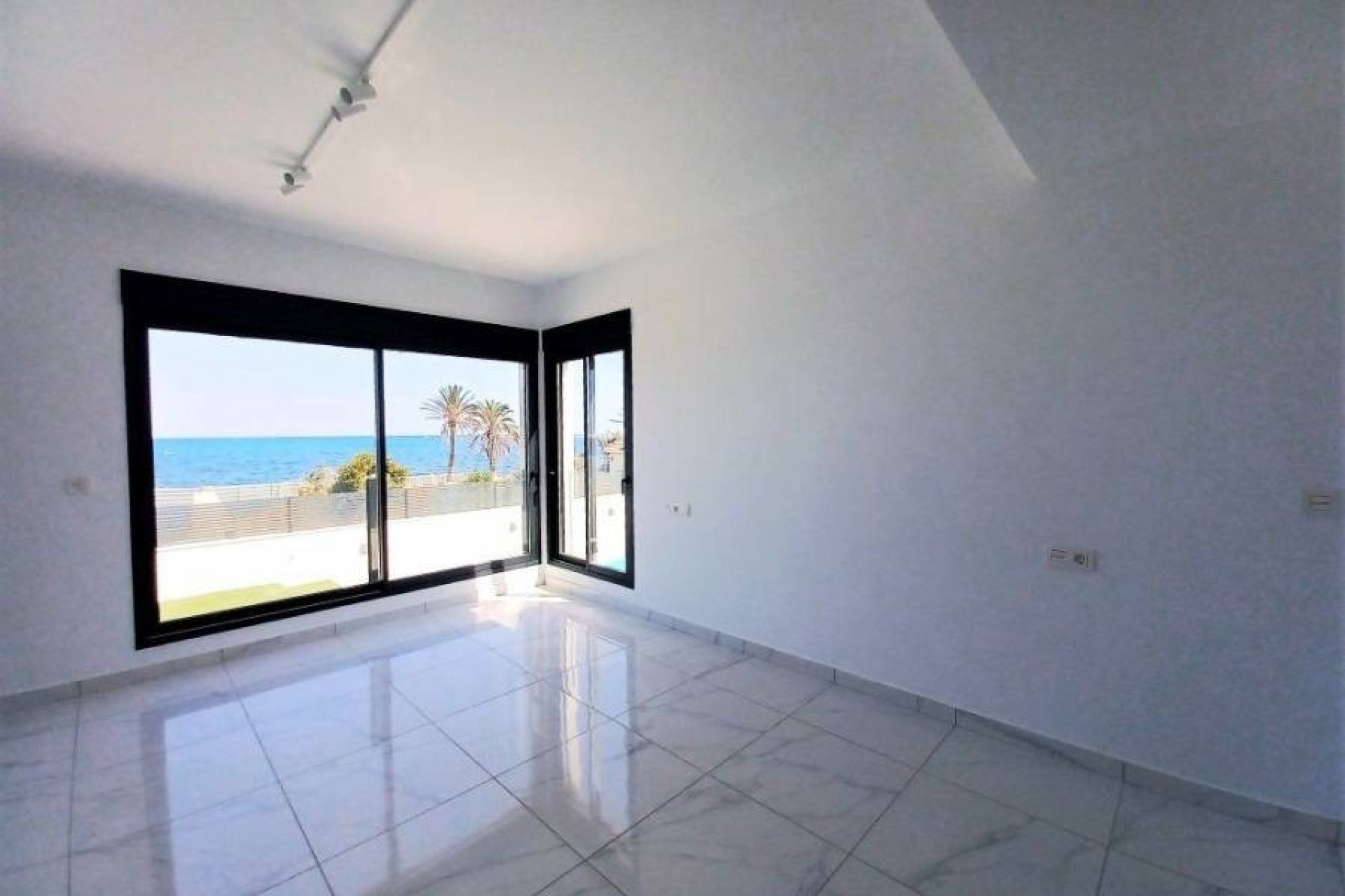 Reventa - Villa - Torrevieja - Los Balcones