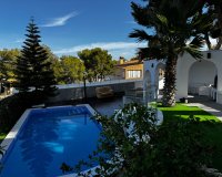 Reventa - Villa - Torrevieja - Los Balcones