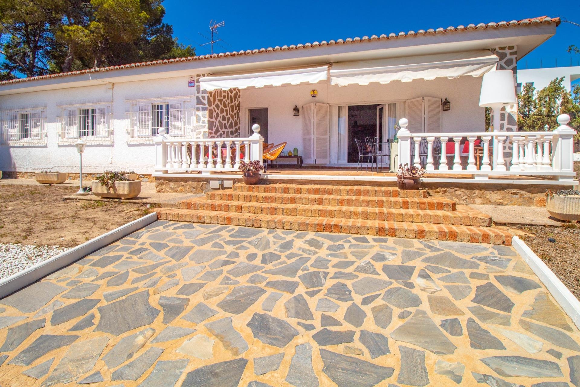 Reventa - Villa - Torrevieja - Los balcones