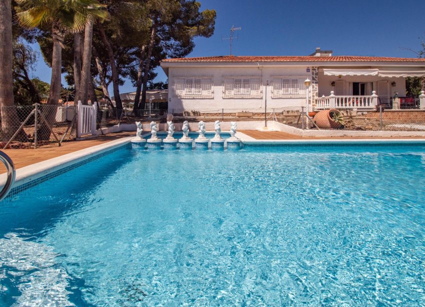 Reventa - Villa - Torrevieja - Los balcones