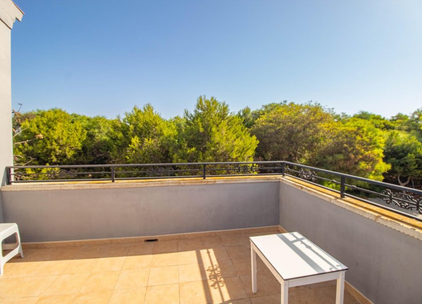 Reventa - Villa - Torrevieja - Los balcones