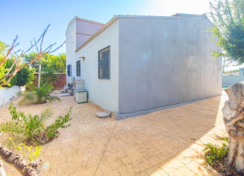 Reventa - Villa - Torrevieja - Los balcones