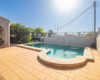 Reventa - Villa - Torrevieja - Los balcones