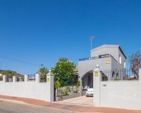 Reventa - Villa - Torrevieja - Los balcones