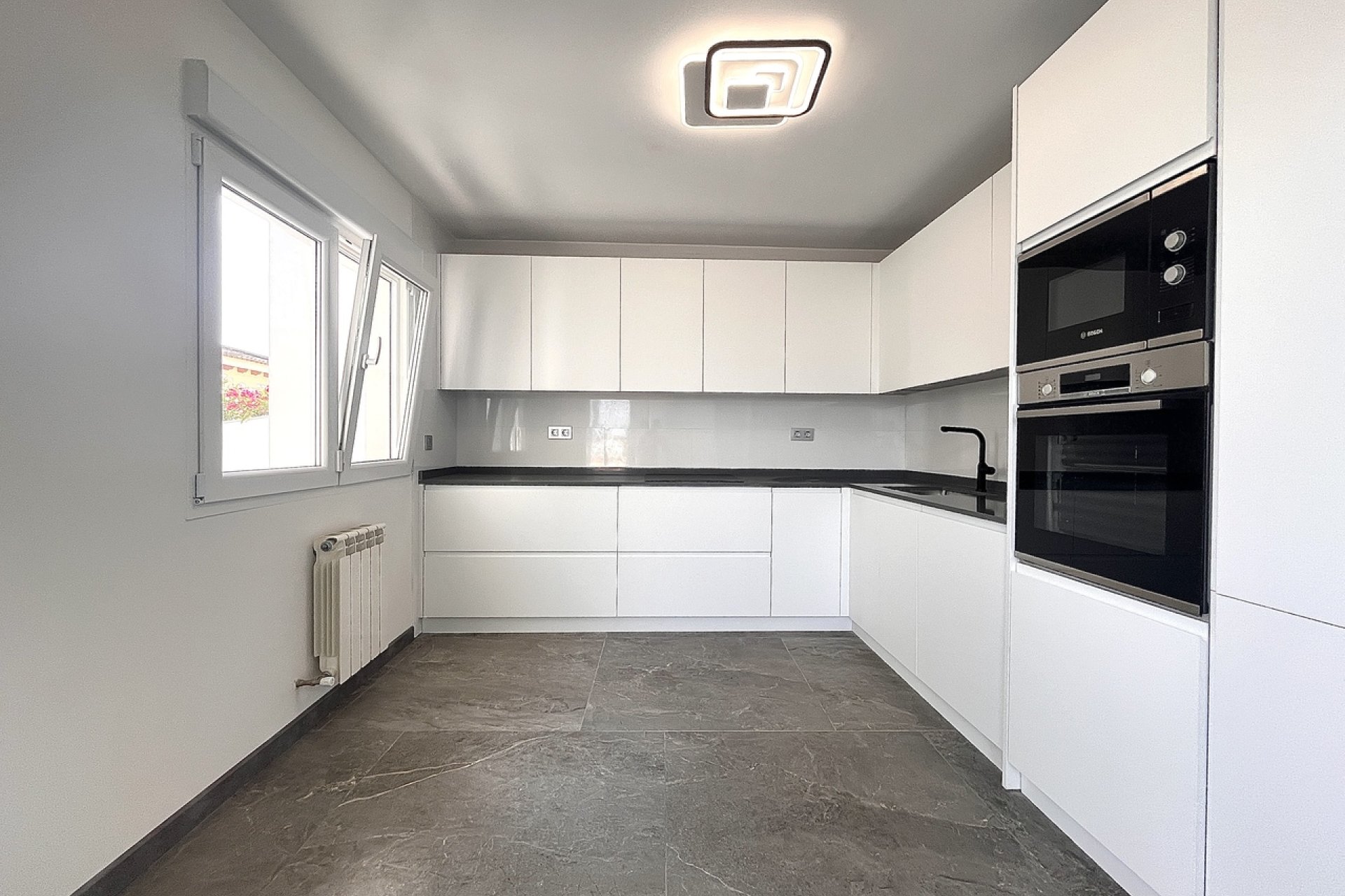 Reventa - Villa - Torrevieja - Los Balcones