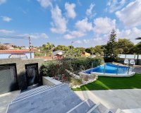 Reventa - Villa - Torrevieja - Los Balcones