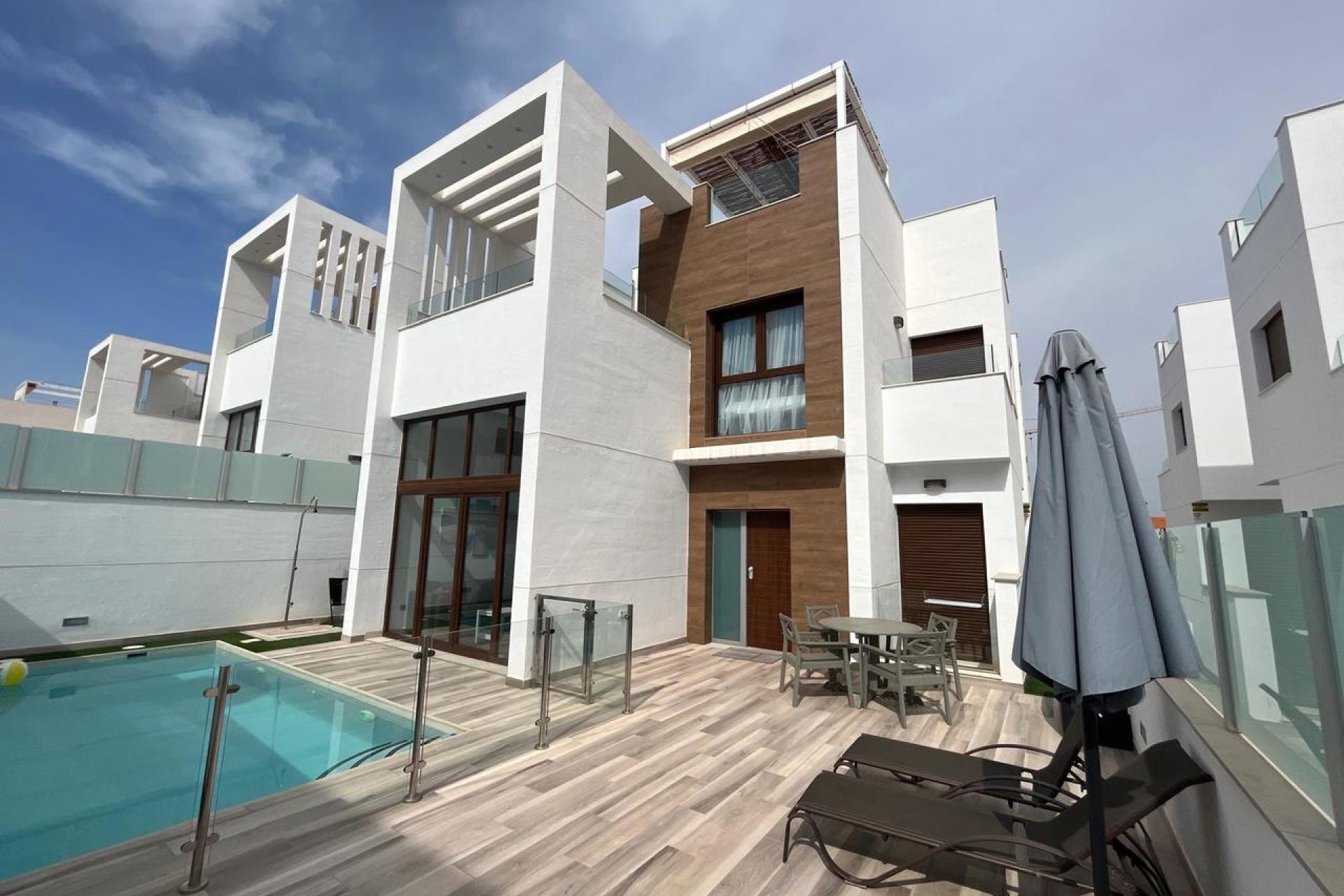 Reventa - Villa - Torrevieja - Los Balcones