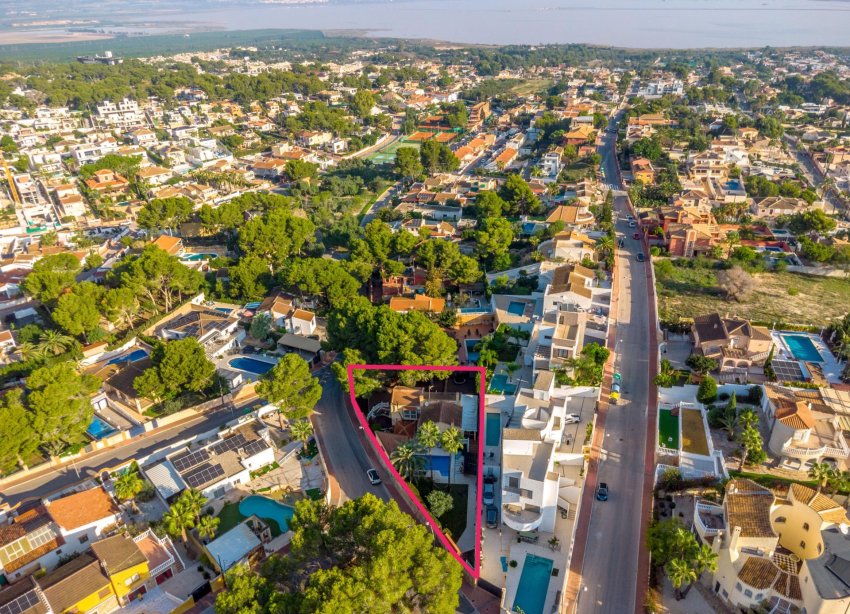 Reventa - Villa - Torrevieja - Los balcones