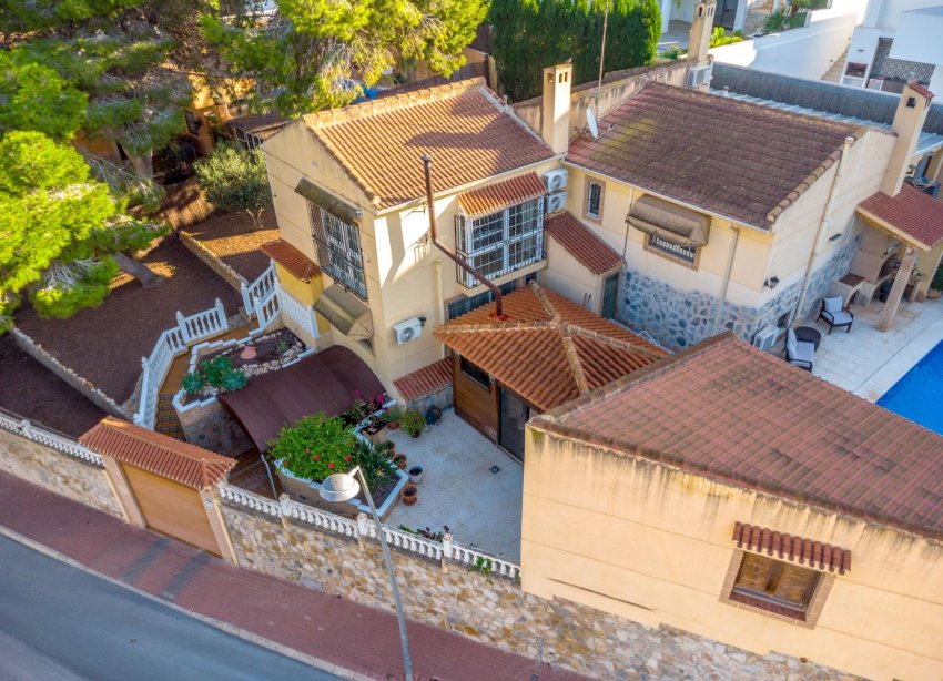 Reventa - Villa - Torrevieja - Los balcones