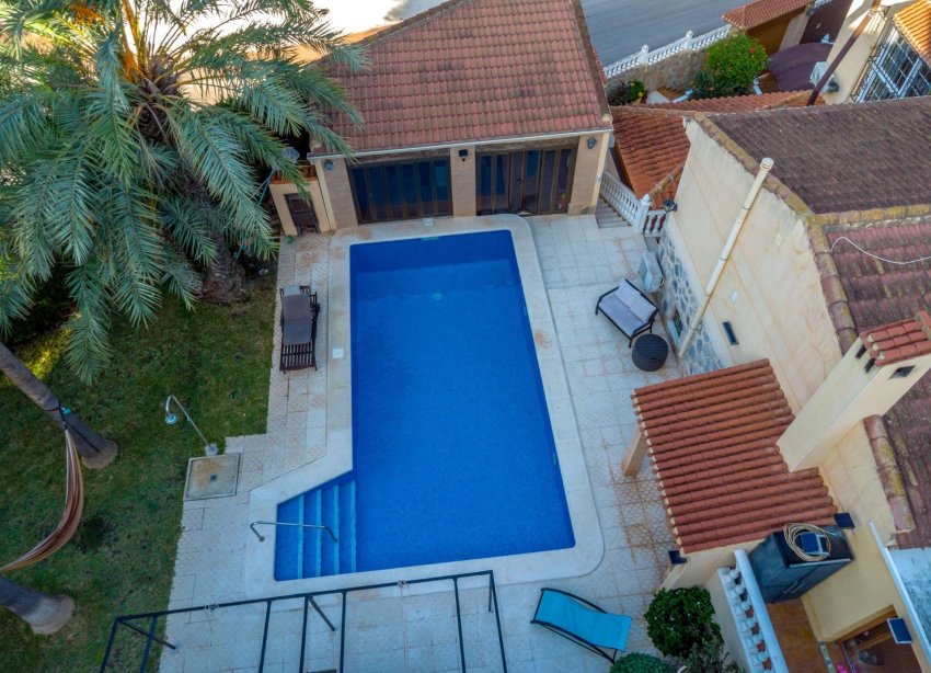 Reventa - Villa - Torrevieja - Los balcones