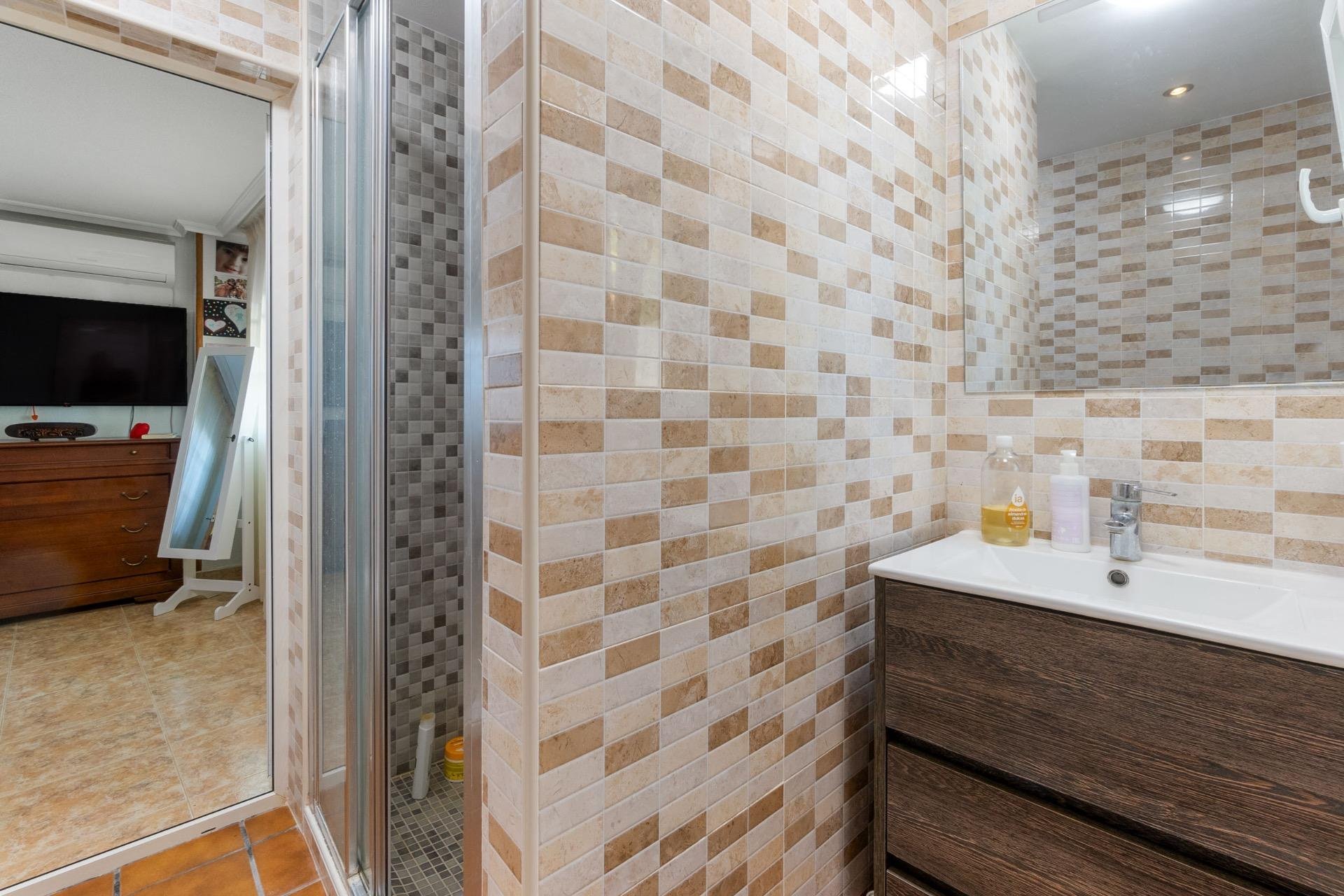 Reventa - Villa - Torrevieja - Los balcones