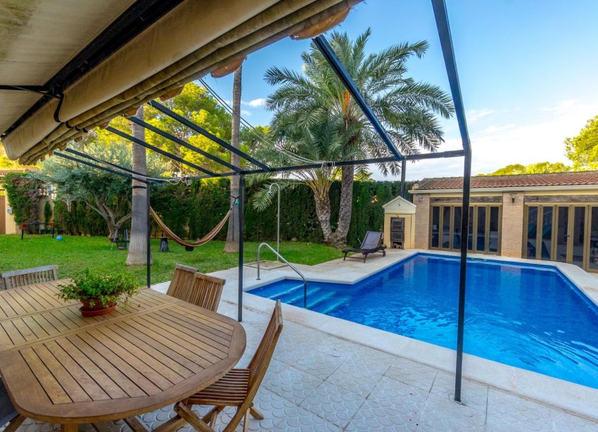 Reventa - Villa - Torrevieja - Los balcones