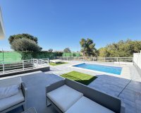 Reventa - Villa - Torrevieja - Los Balcones